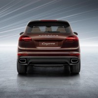 Porsche Cayenne: сзади