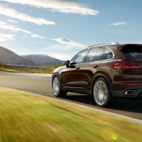 Porsche Cayenne Diesel: сзади слева