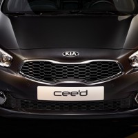 Kia сee'd: решётка радиатора и передние фары