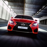 Lexus RC F: спереди