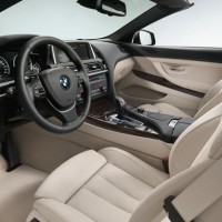 BMW 6ER cabrio: салон спереди слева сбоку