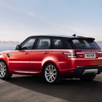 Range Rover Sport: слева сзади