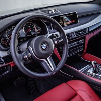 BMW X5 М: место водителя