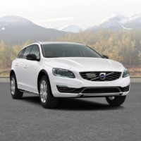 VOLVO V60 Cross Country: спереди справа