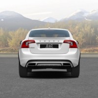 VOLVO S60 Cross Country: сзади