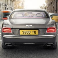 Bentley Flying Spur V12: сзади