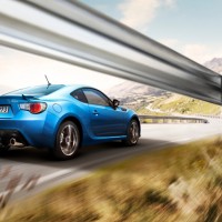 Subaru BRZ: справа сзади